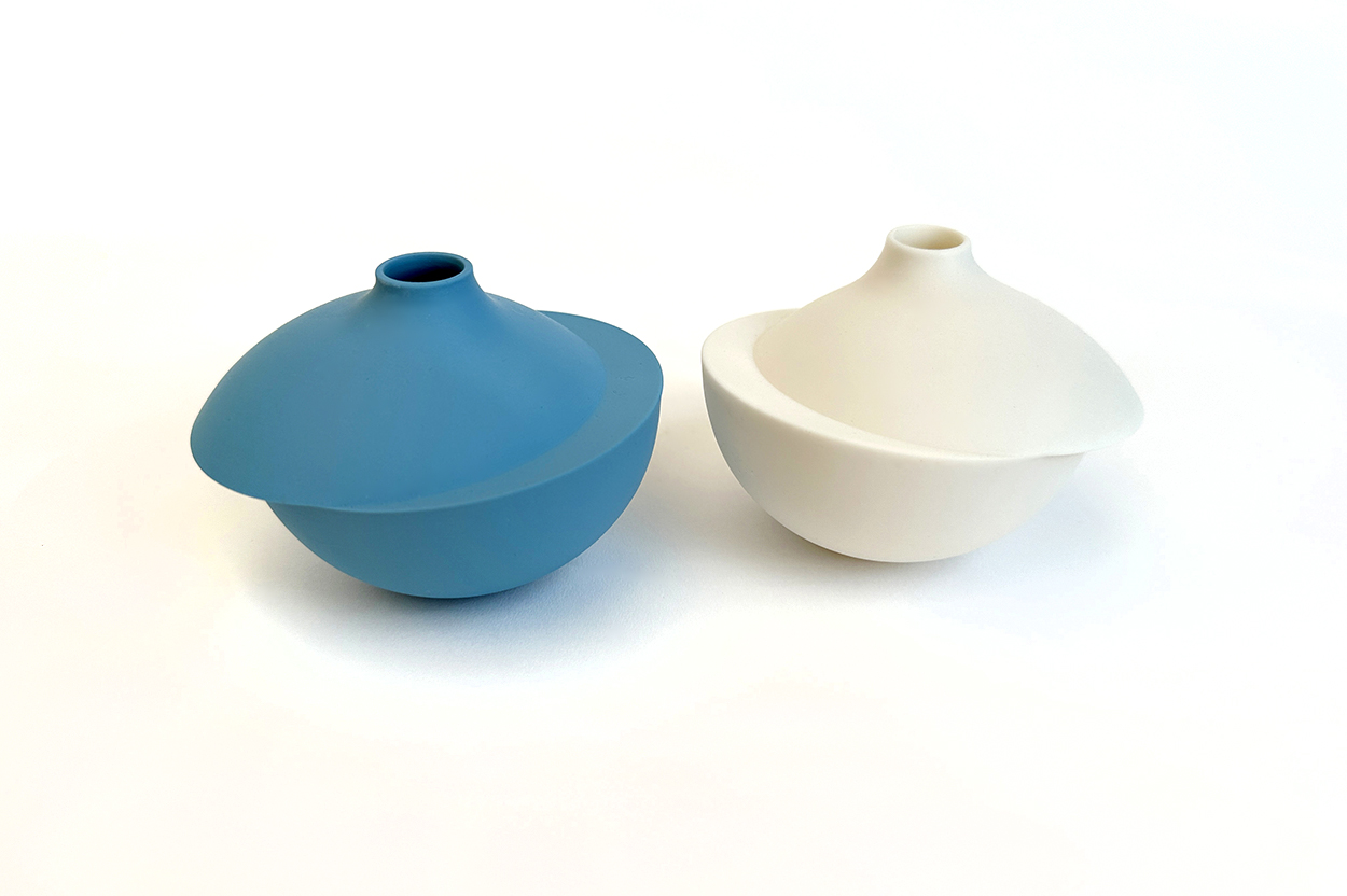 Objecten > Gekleurd porselein